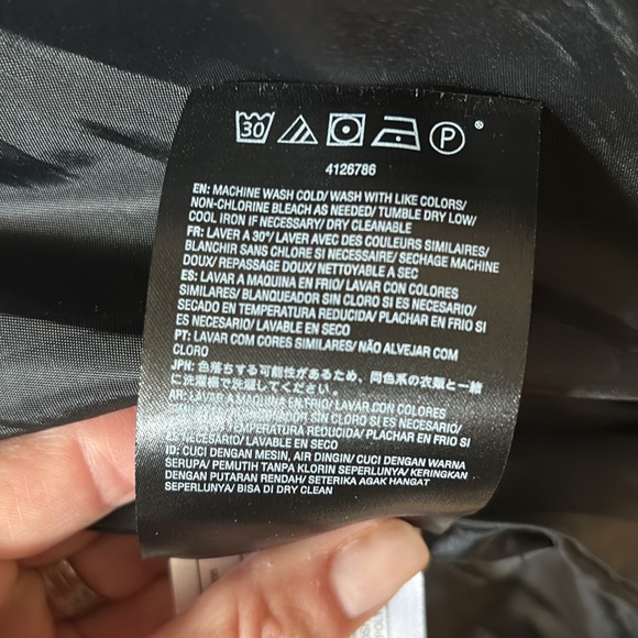 Volcom - men’s black, water resistant, wind resistant jacket -size SMALL - Picture 8 of 9